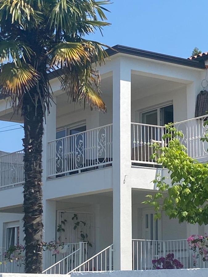 Apartman Nela Διαμέρισμα Πόρετς Εξωτερικό φωτογραφία