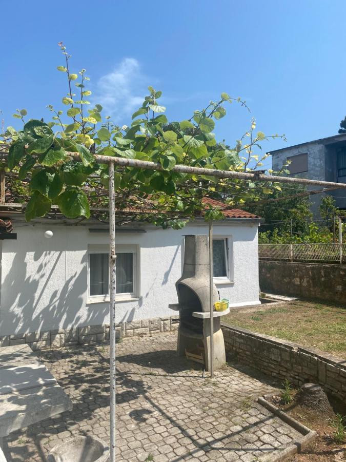 Apartman Nela Διαμέρισμα Πόρετς Εξωτερικό φωτογραφία