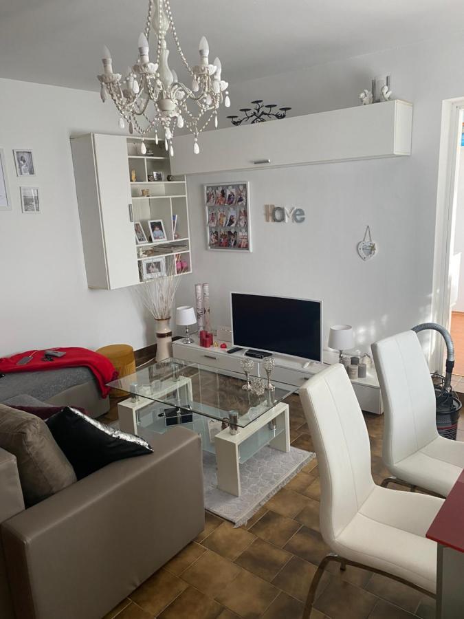 Apartman Nela Διαμέρισμα Πόρετς Εξωτερικό φωτογραφία